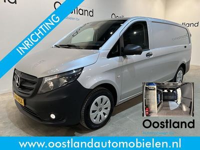 Grijs (metallic) Occasion 2023 Mercedes Vito Van | € 36.950 (Eerlijke prijs)