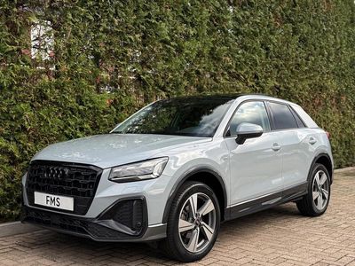 Grijs Occasion 2024 Audi Q2 S-Line SUV | € 36.890 (Duur)