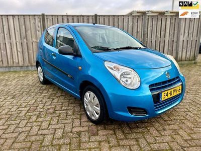 Blauw Gebruikt 2010 Suzuki Alto Hatchback | € 4.450 (Eerlijke prijs)