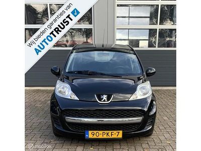 Zwart Gebruikt 2011 Peugeot 107 Hatchback | € 3.750 (Iets duurder)
