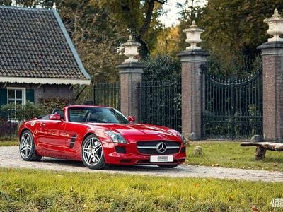 Rood Occasion 2009 Mercedes SLS AMG Cabriolet | € 174.900