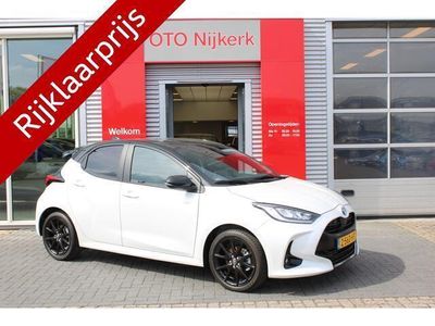 tweedehands Toyota Yaris 1.5 Hybrid Executive Bi-tone Limited