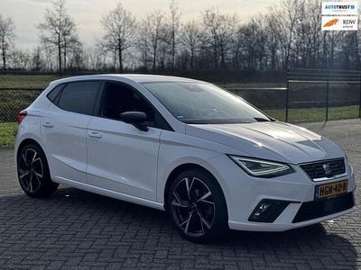 Wit Occasion 2023 Seat Ibiza FR Hatchback | € 17.799 (Eerlijke prijs)