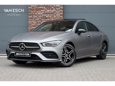 Grijs Gebruikt 2023 Mercedes E250 AMG line Coupé | € 39.500 (Iets duurder)
