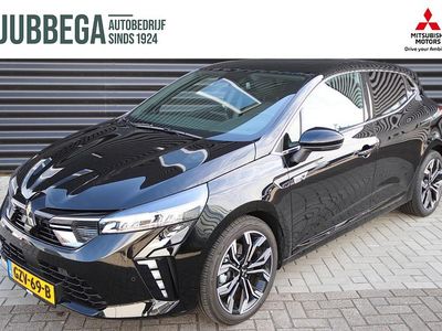 Onyx black (zwart parelmoer) Gebruikt 2025 Mitsubishi Colt Intense+ Hatchback | € 25.495 (Eerlijke prijs)