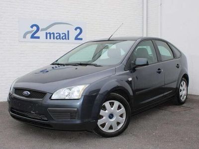 Grijs Gebruikt 2007 Ford Focus Sedan | € 4.480