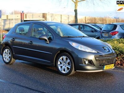 Grijs, metallic lak Gebruikt 2012 Peugeot 207 Access Hatchback | € 5.950 (Duur)
