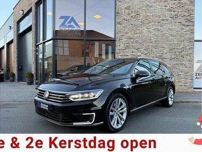 Zwart Occasion 2016 VW Passat GTE Stationwagen | € 14.999 (Duur)