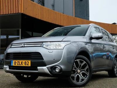 tweedehands Mitsubishi Outlander 2.0 PHEV Instyle X-Line/Schuifdak/Bi-xenon/Keyless/Premium a