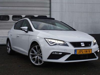 Wit Gebruikt 2019 Seat Leon Beats Hatchback | € 12.995