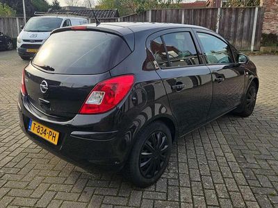 Zwart Gebruikt 2010 Opel Corsa Business Hatchback | € 3.000 (Goede deal)