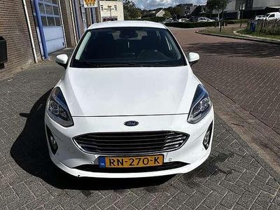 Wit Occasion 2018 Ford Fiesta Titanium Hatchback | € 8.500 (Duur)