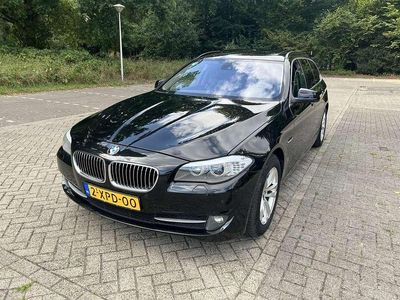 BMW 523