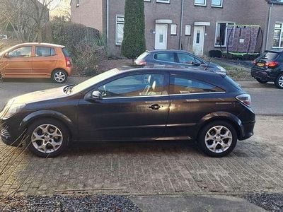 Zwart Occasion 2005 Opel Astra Sport Coupé | € 850 (Super prijs)