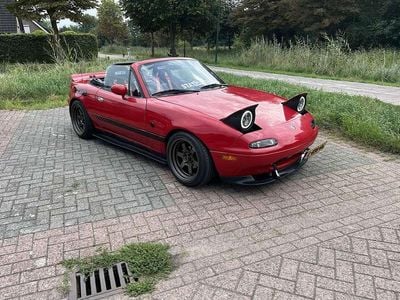 Rood Occasion 1990 Mazda MX5 Cabriolet | € 9.750