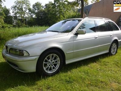 BMW 525
