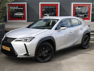Lexus UX 250h