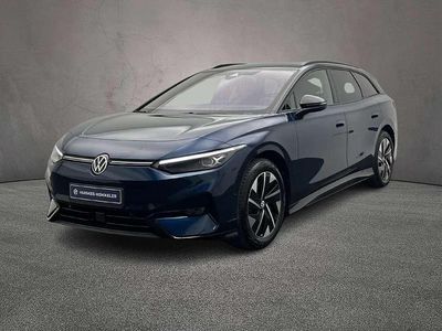 Aquamarine blue met zwart dak Nieuw 2025 VW ID.7 Edition Stationwagen | € 49.765 (Eerlijke prijs)