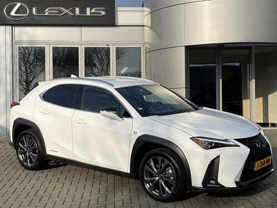 Wit Occasion 2020 Lexus UX 250h Sport Line SUV | € 27.400 (Super prijs)