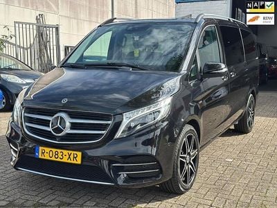 Zwart Gebruikt 2017 Mercedes V250 Avantgarde MPV | € 39.950 (Iets duurder)