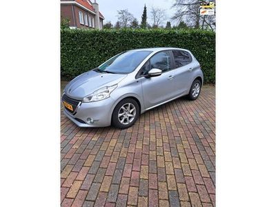 tweedehands Peugeot 208 1.2 VTi Style AIRCO/cruise