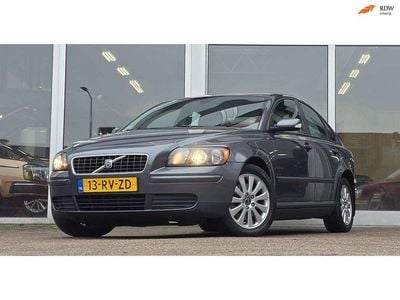 Grijs Gebruikt 2005 Volvo S40 Kinetic Sedan | € 3.944 (Eerlijke prijs)