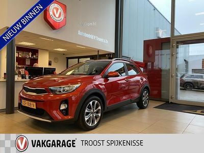 Rood Gebruikt 2019 Kia Stonic SUV | € 15.750 (Eerlijke prijs)