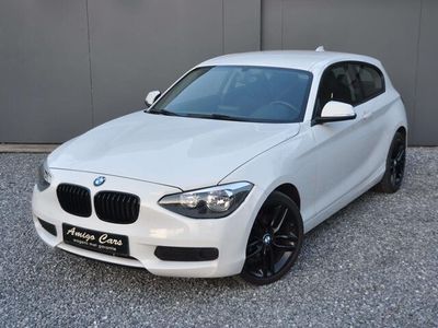 tweedehands BMW 114 1-SERIE i - zwarte alu velgen 18"- NAVIGATIE