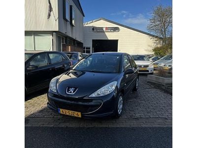 Grijs Gebruikt 2011 Peugeot 206+ Hatchback | € 1.795 (Eerlijke prijs)