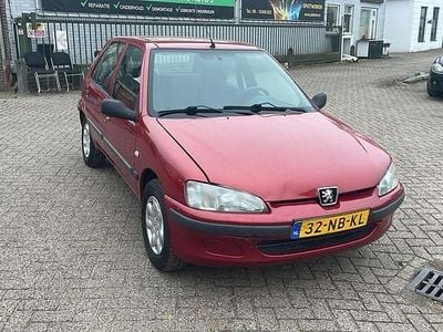 Peugeot 106