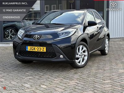 Zwart Occasion 2024 Toyota Aygo X Play SUV | € 18.900 (Eerlijke prijs)
