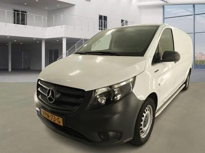 Wit Gebruikt 2022 Mercedes e-Vito MPV | € 13.950