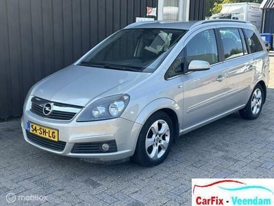 Grijs Gebruikt 2006 Opel Zafira Enjoy MPV | € 1.250 (Eerlijke prijs)