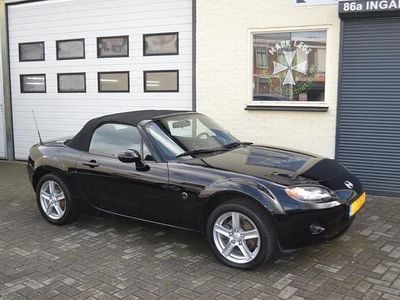 Zwart (metallic) Gebruikt 2006 Mazda MX5 Exclusive Cabriolet | € 7.850 (Eerlijke prijs)