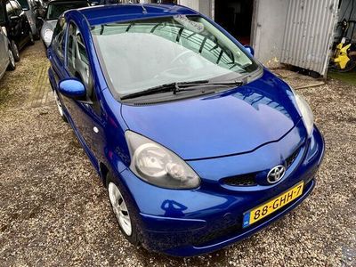 tweedehands Toyota Aygo 1.0-12V +