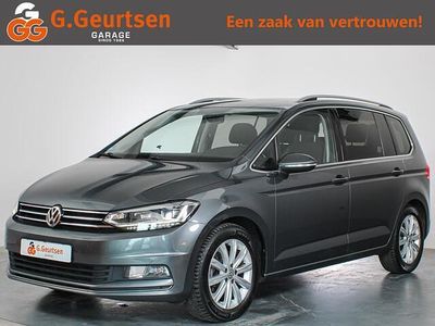 Grijs Occasion 2017 VW Touran Highline MPV | € 21.400 (Eerlijke prijs)
