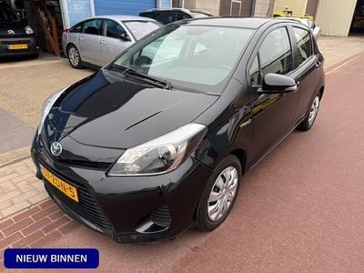 Zwart Occasion 2012 Toyota Yaris Hatchback | € 7.750 (Eerlijke prijs)