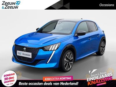 Vertigo blue (donker blauw) Gebruikt 2022 Peugeot e-208 GT Hatchback | € 20.435 (Iets duurder)