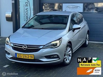 Grijs Gebruikt 2019 Opel Astra Hatchback | € 7.950 (Goede deal)