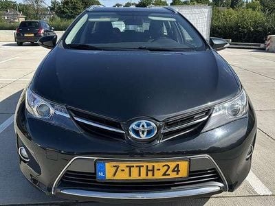 Toyota Auris Hybrid