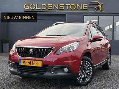 Rood Gebruikt 2017 Peugeot 2008 SUV | € 9.443 (Eerlijke prijs)
