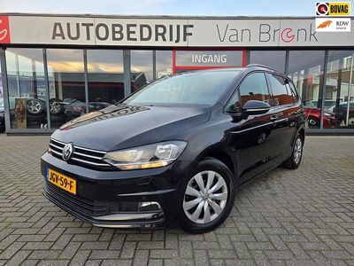 Zwart Occasion 2025 VW Touran Comfortline MPV | € 18.750