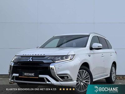 Wit Occasion 2021 Mitsubishi Outlander P-HEV Intense+ SUV | € 23.700 (Eerlijke prijs)