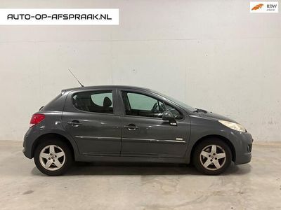 Grijs (metallic) Gebruikt 2011 Peugeot 207 Hatchback | € 3.995 (Eerlijke prijs)