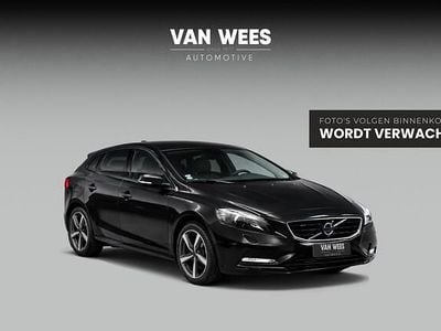Zwart Occasion 2013 Volvo V40 R-Design Hatchback | € 11.950 (Eerlijke prijs)