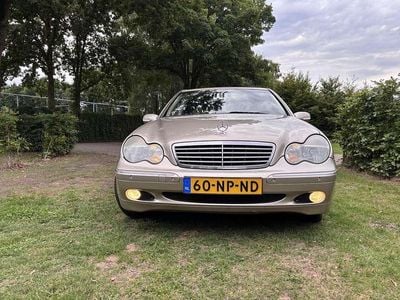 Mercedes C200