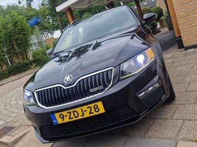 Zwart Gebruikt 2014 Skoda Octavia RS Stationwagen | € 14.680