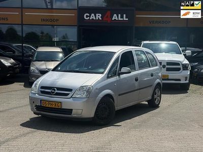 Grijs Gebruikt 2004 Opel Meriva MPV | € 850 (Eerlijke prijs)
