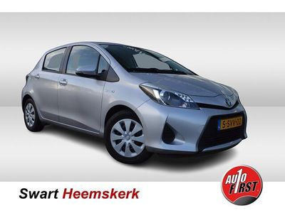Grijs Occasion 2014 Toyota Yaris Hatchback | € 12.900 (Eerlijke prijs)