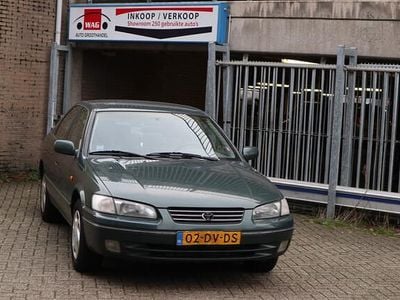 Groen Gebruikt 1999 Toyota Camry Executive Sedan | € 2.499 (Goede deal)